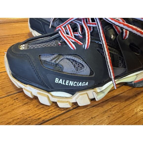 Size 9 - Balenciaga Track LED Sneaker Black (SNTHRIFTY main image 9